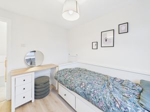 Photo 27- click for photo gallery